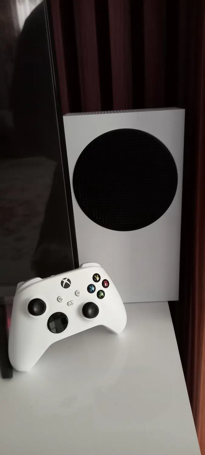 Xbox سری اس|کنسول، بازی ویدئویی و آنلاین|ساری, |دیوار