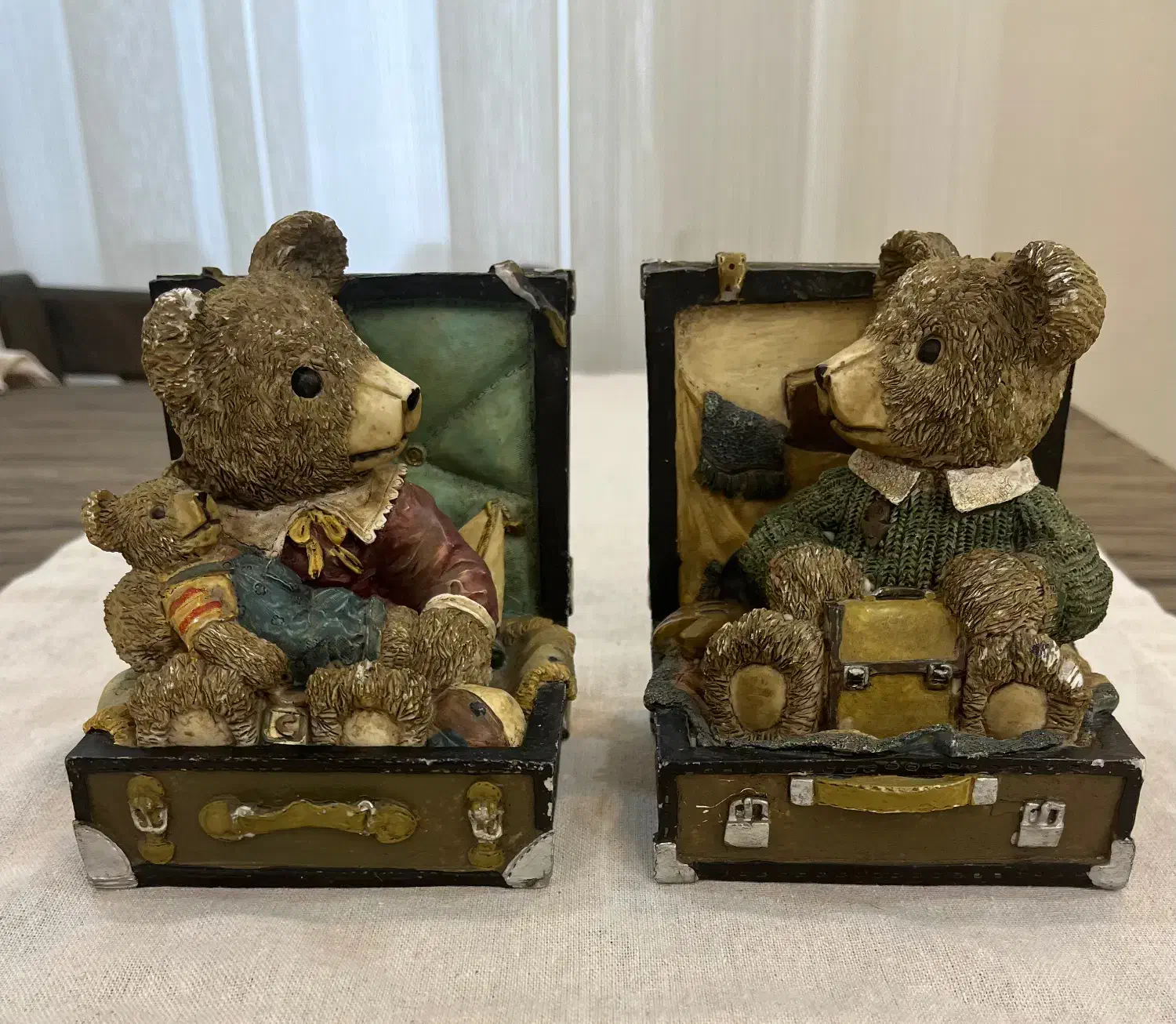 جفت مجسمه آنتیک اروپایی تدی کلسکسیونی و کمیاب|کلکسیون اشیاء عتیقه|رشت, معلم|دیوار