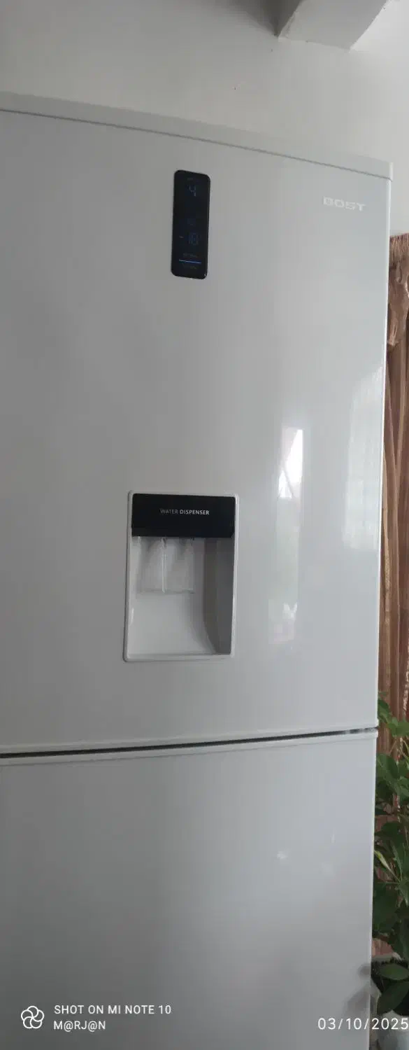 یخچال و فریزر برند بوست در حد نو|یخچال و فریزر|آستانه اشرفیه, |دیوار