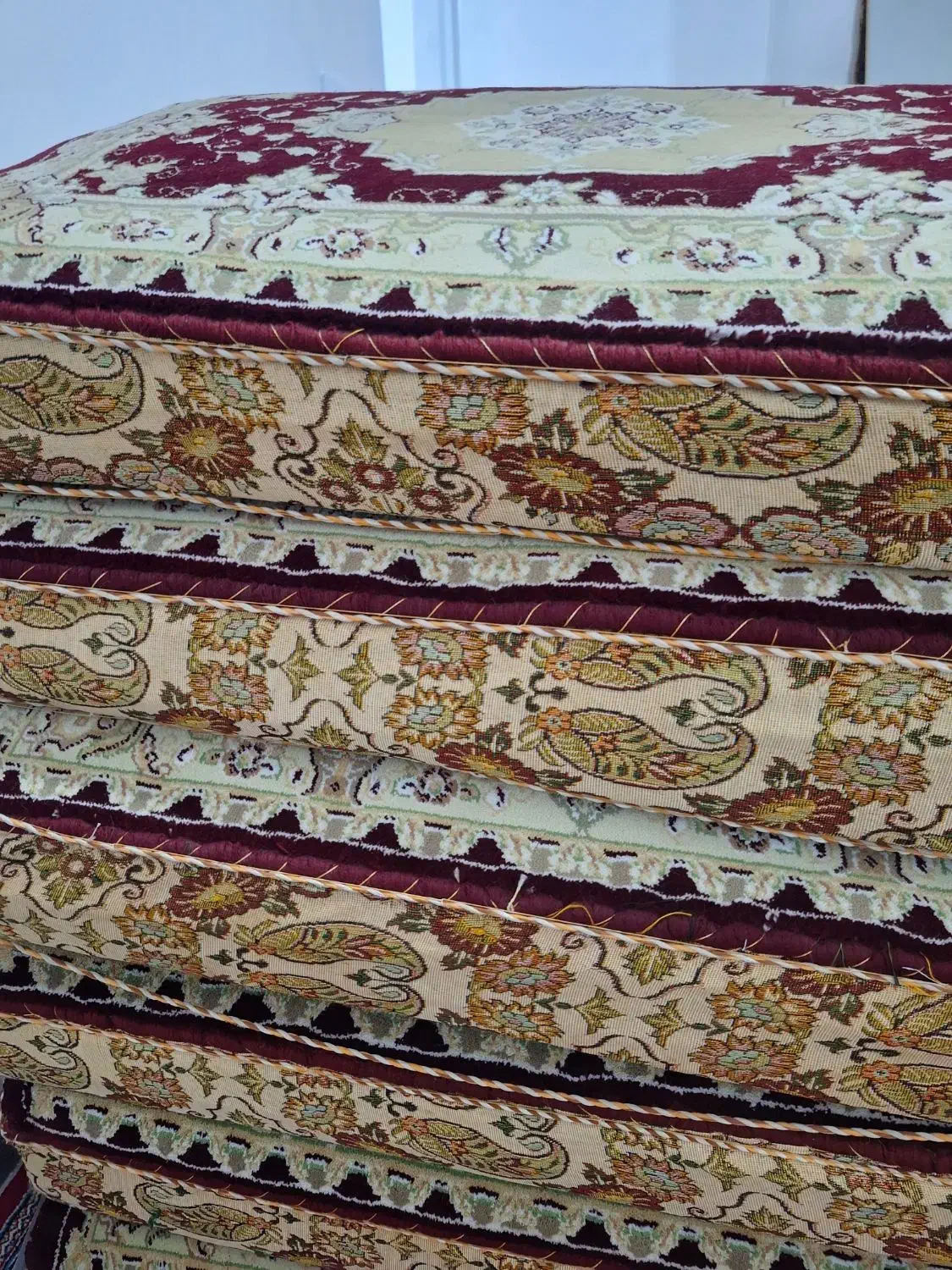 پشتی|پشتی|همدان, |دیوار