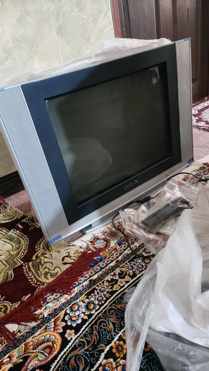 تلویزیون اوسان ۲۱ اینچ|تلویزیون و پروژکتور|میاندوآب, |دیوار