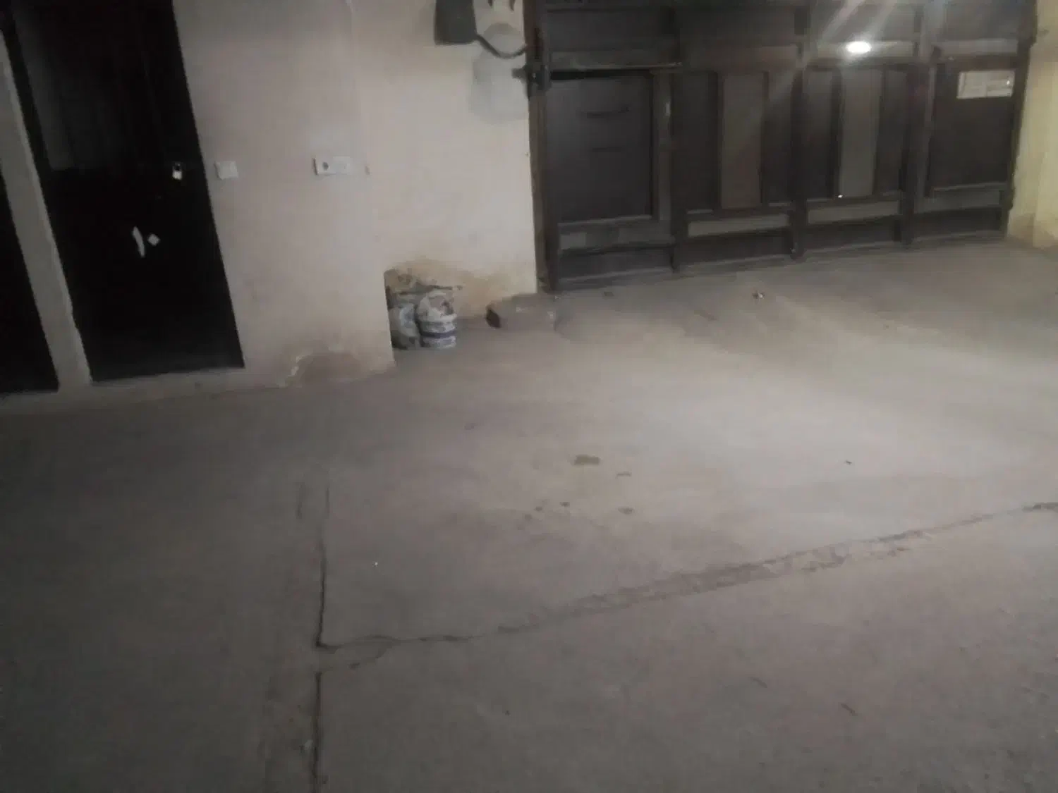 پارکینگ خودرو|فروش آپارتمان|همدان, |دیوار