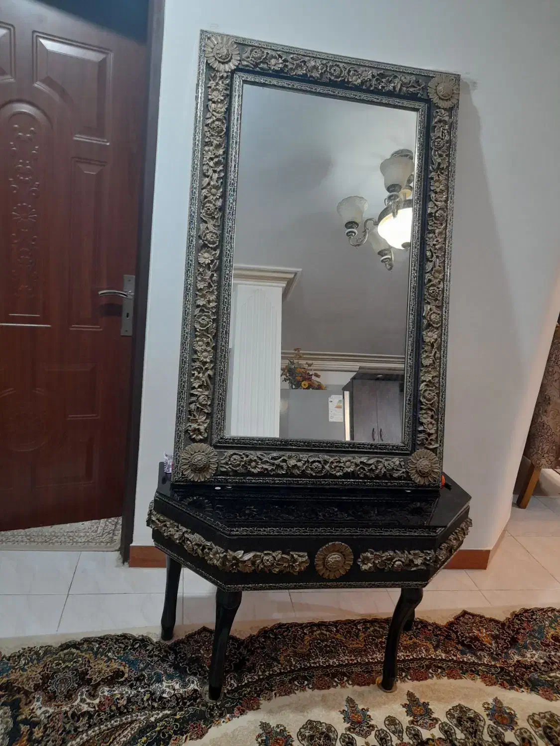 آینه قدی  سالم|آینه|رشت, باهنر|دیوار