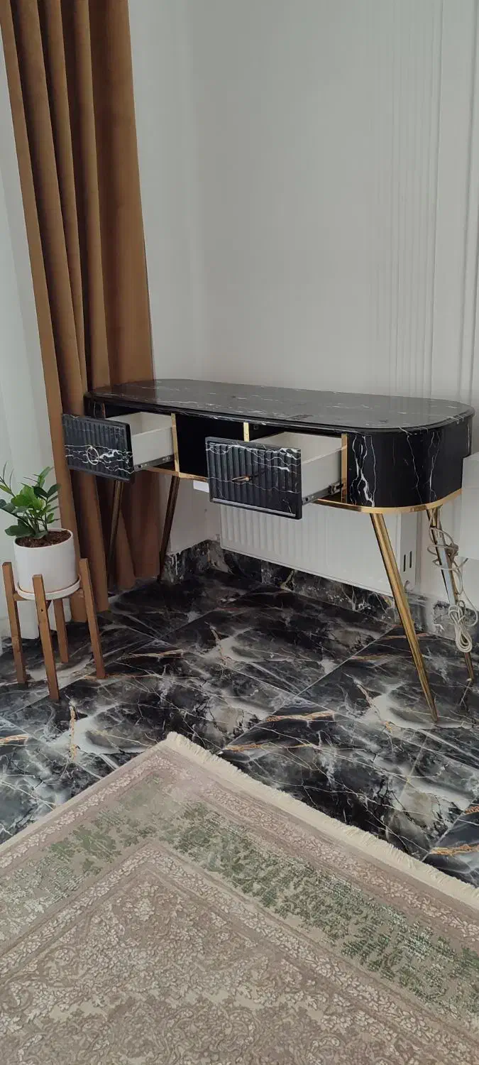 سالن زیبایی|آرایشگاه و سالن‌های زیبایی|مراغه, |دیوار