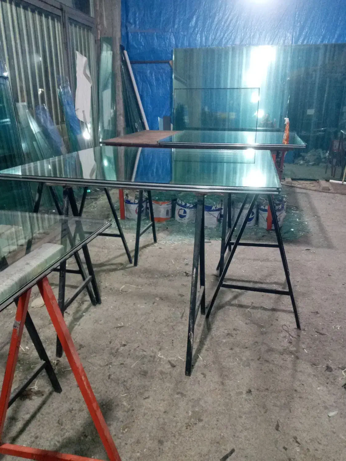 شیشه دوجداره و شیشه دودی فرم لس|خدمات پیشه و مهارت|زنجان, |دیوار