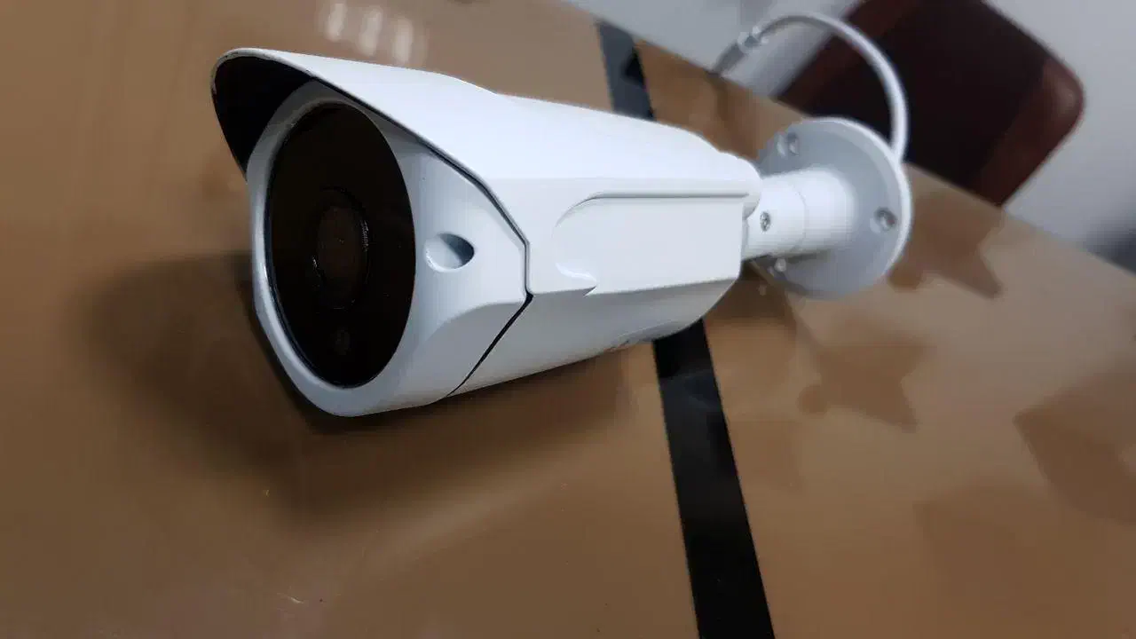 دوربین مدار بسته|دوربین مداربسته|نیشابور, هفده شهریور|دیوار