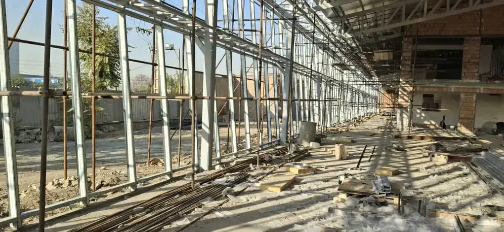 کرتین وال ، پنجره ، هندریل ، لوور و کلیه خدمات نما|خدمات پیشه و مهارت|قم, سالاریه|دیوار