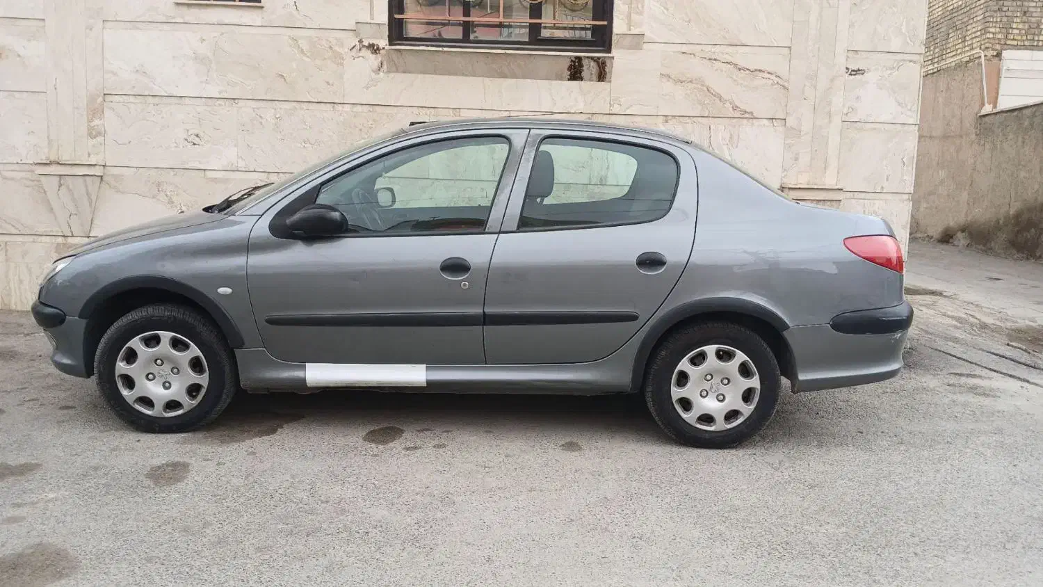 206تیپ 5|خودرو سواری و وانت|اصفهان, باتون|دیوار