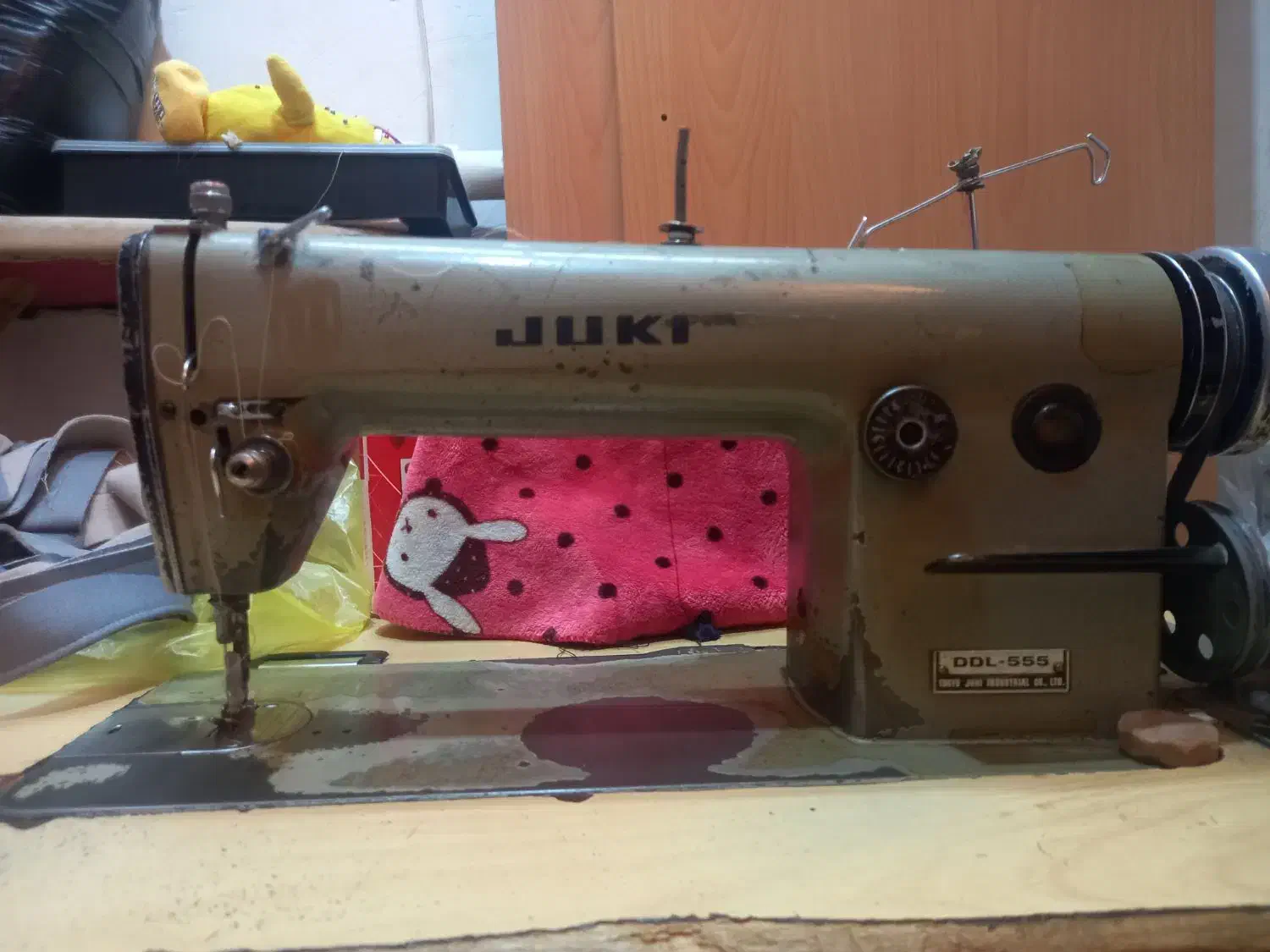 چرخ سردوز|چرخ خیاطی و ریسندگی|سبزوار, کهنه آب|دیوار