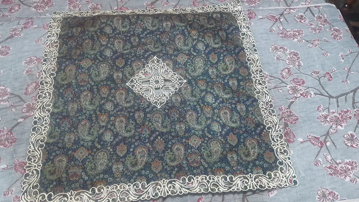 ترمه|سفره، حوله، دستمال آشپزخانه|بروجرد, |دیوار