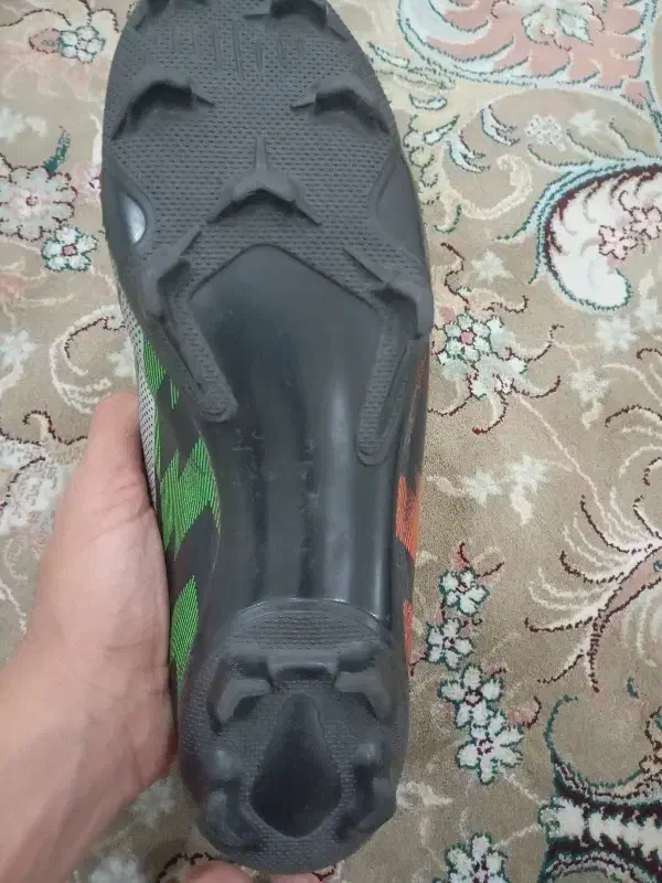 کفش چمن|کیف، کفش، کمربند|بیرجند, |دیوار