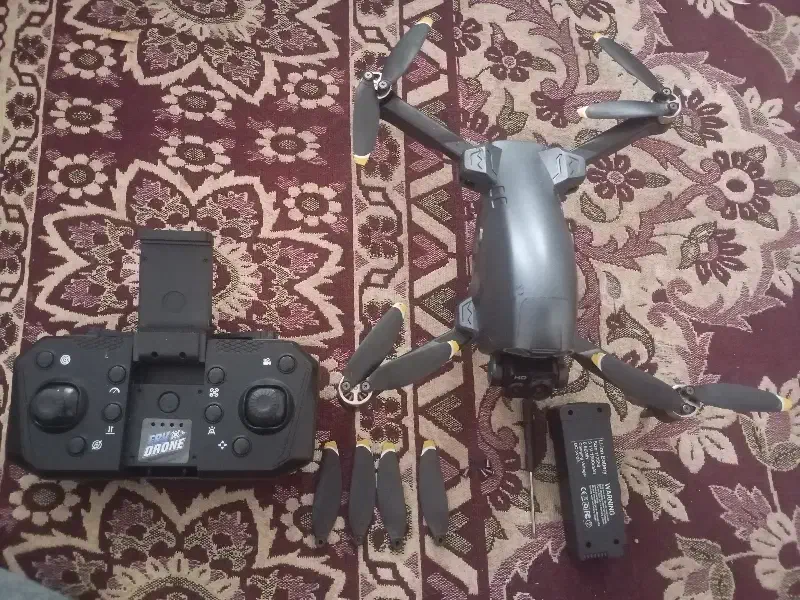 پهپاد دوربین دار|اسباب‌‌بازی|شیراز, دست خضر|دیوار