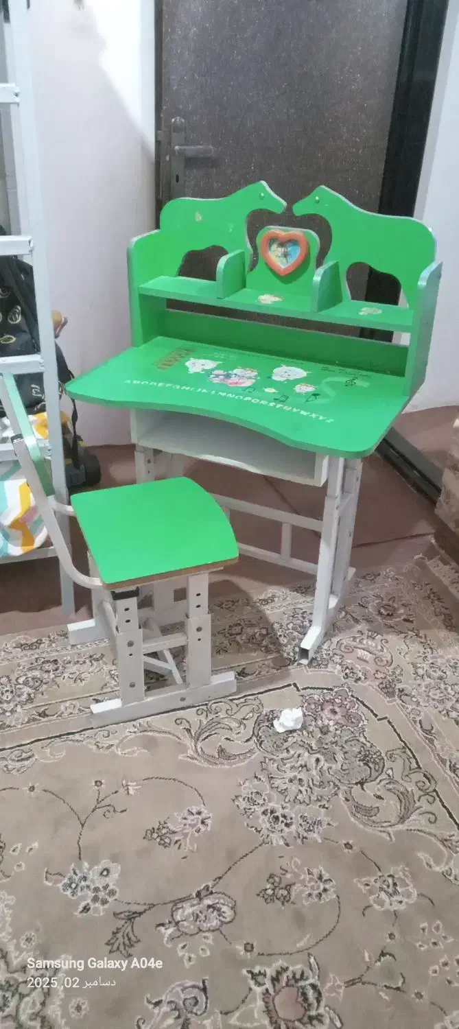 فروش فوری ب دلیل جا ب جایی|میز تحریر و کامپیوتر|عباسآباد, |دیوار