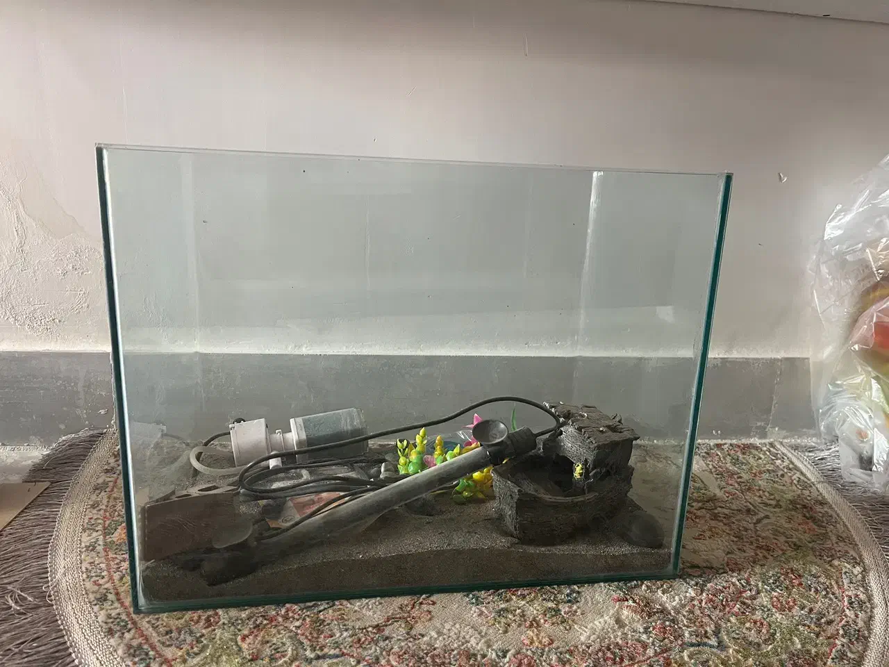 آکواریوم همراه با لوازم|ماهی|زاهدان, |دیوار