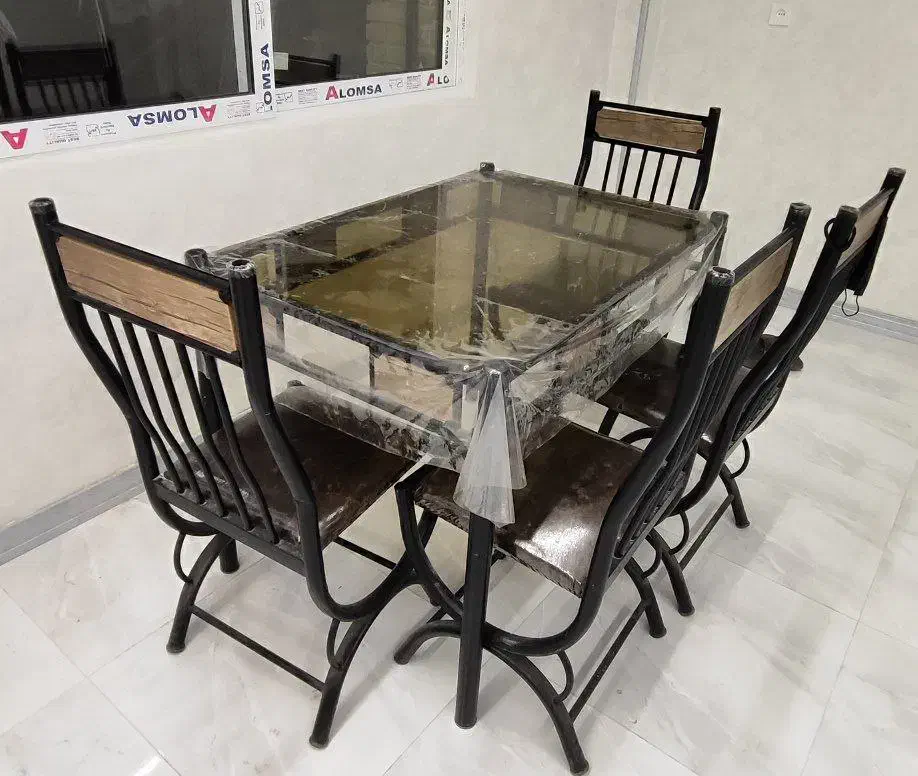 میز و صندلی غذا خوری سالم|میز و صندلی غذاخوری|فولادشهر, B6|دیوار