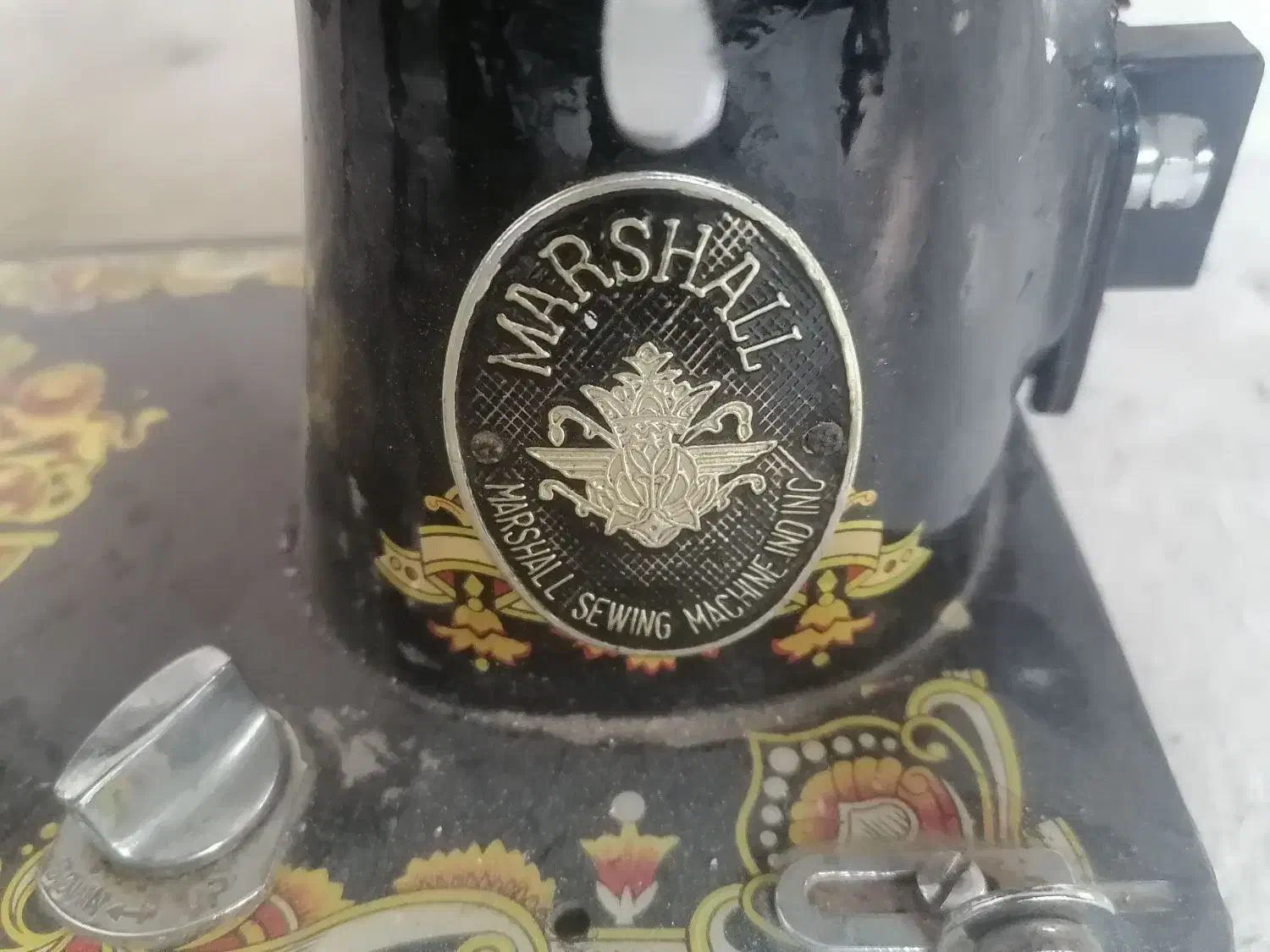 چرخ خیاطی قدیمی|چرخ خیاطی و ریسندگی|خوی, |دیوار