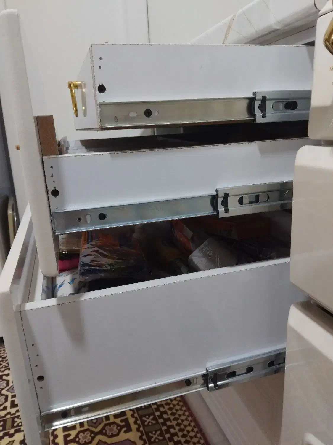 تعمیر کابینت وانواع مصنوعات چوبی|خدمات پیشه و مهارت|زنجان, |دیوار