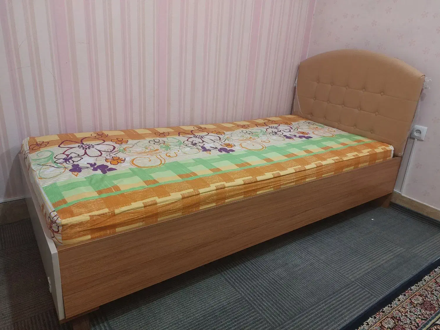 تخت نوجوان آپادانا عرض ۹۰  نو نو تو پلاستیک|تخت و سرویس خواب|سیرجان, |دیوار