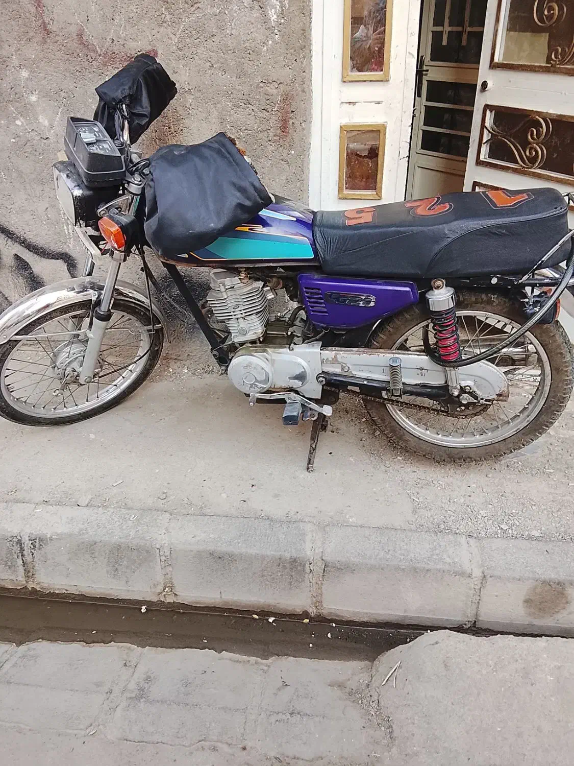 موتورسیکلت|موتورسیکلت|مشهد, رباط طرق|دیوار