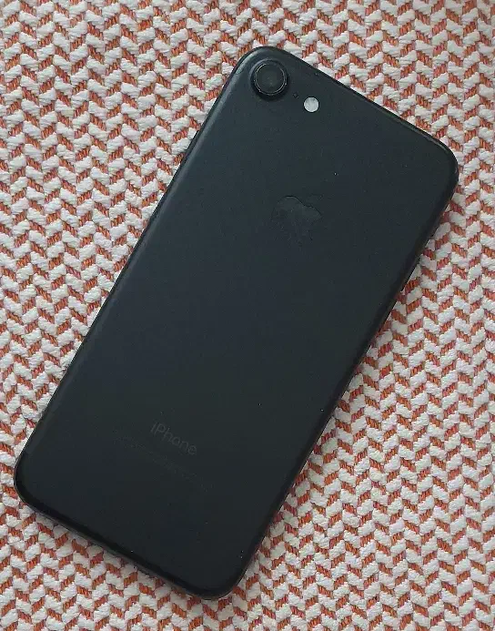 آیفون ۷ ۱۲۸گیگ|موبایل|رشت, اسماعیل آباد|دیوار