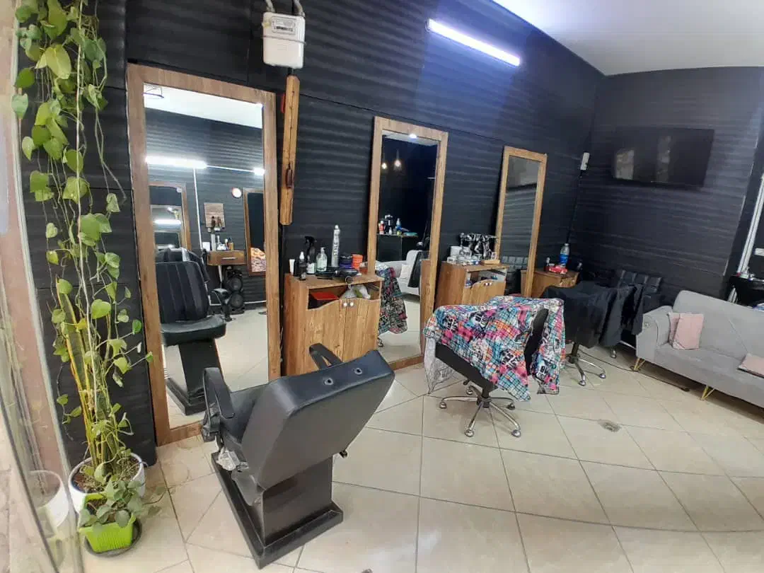 اجاره صندلی ارایشگاه مردانه|استخدام درمانی، زیبایی، بهداشتی|اصفهان, شهرک کاوه|دیوار