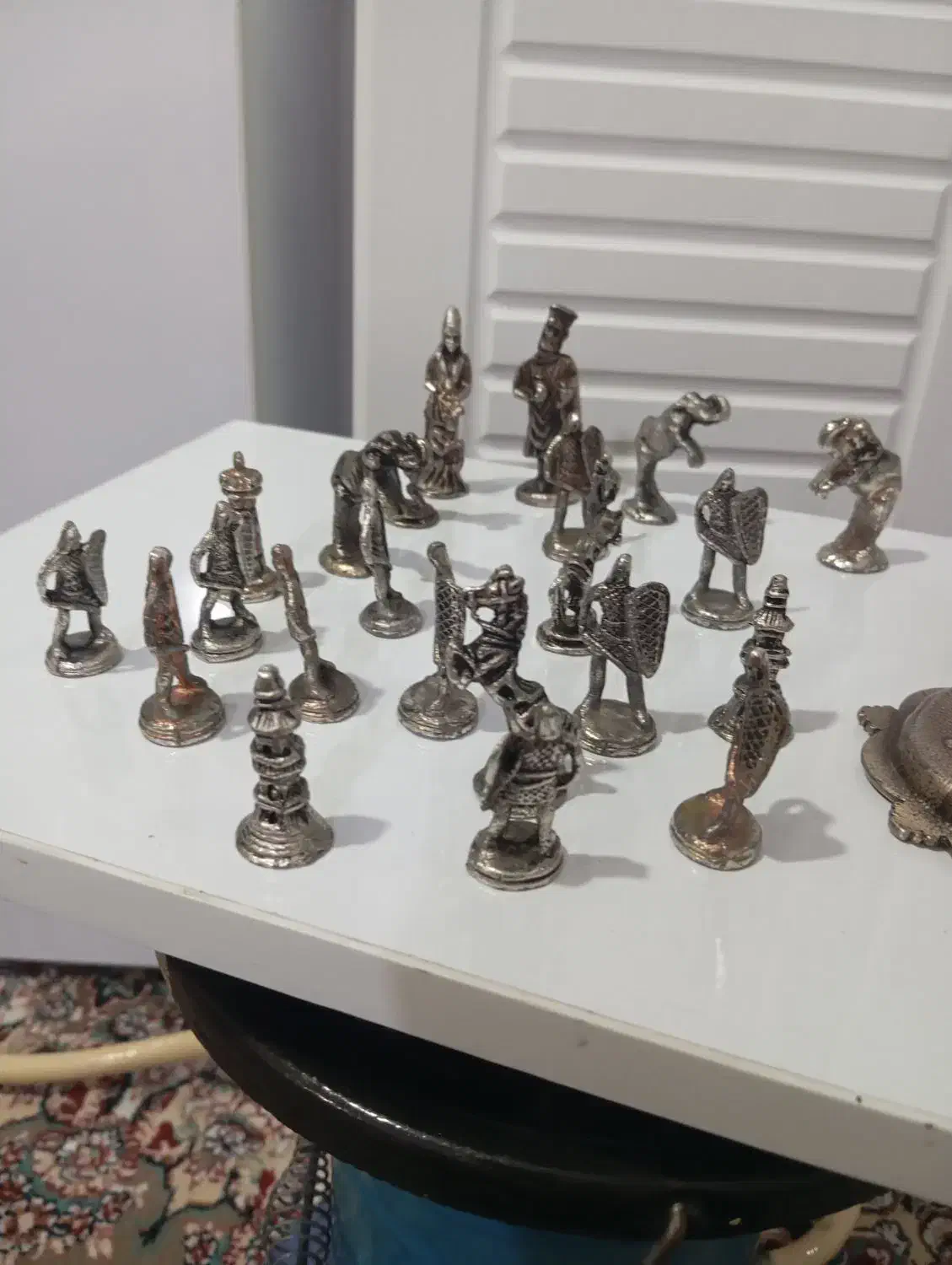 مهره شطرنج وسینی عتیقه|کلکسیون اشیاء عتیقه|کرمانشاه, |دیوار