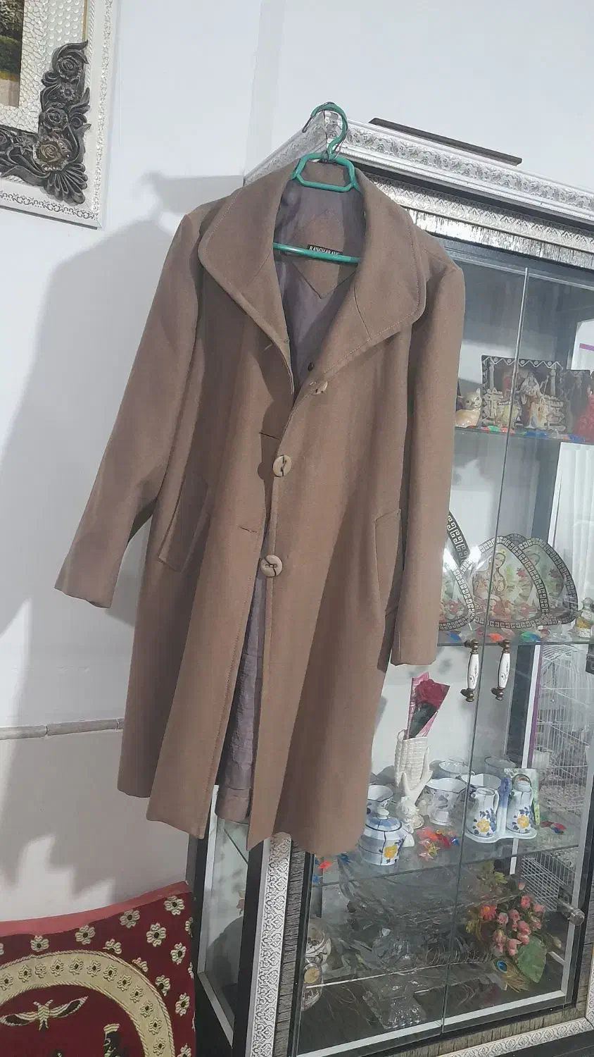 پالتو|لباس|نیشابور, مازول|دیوار