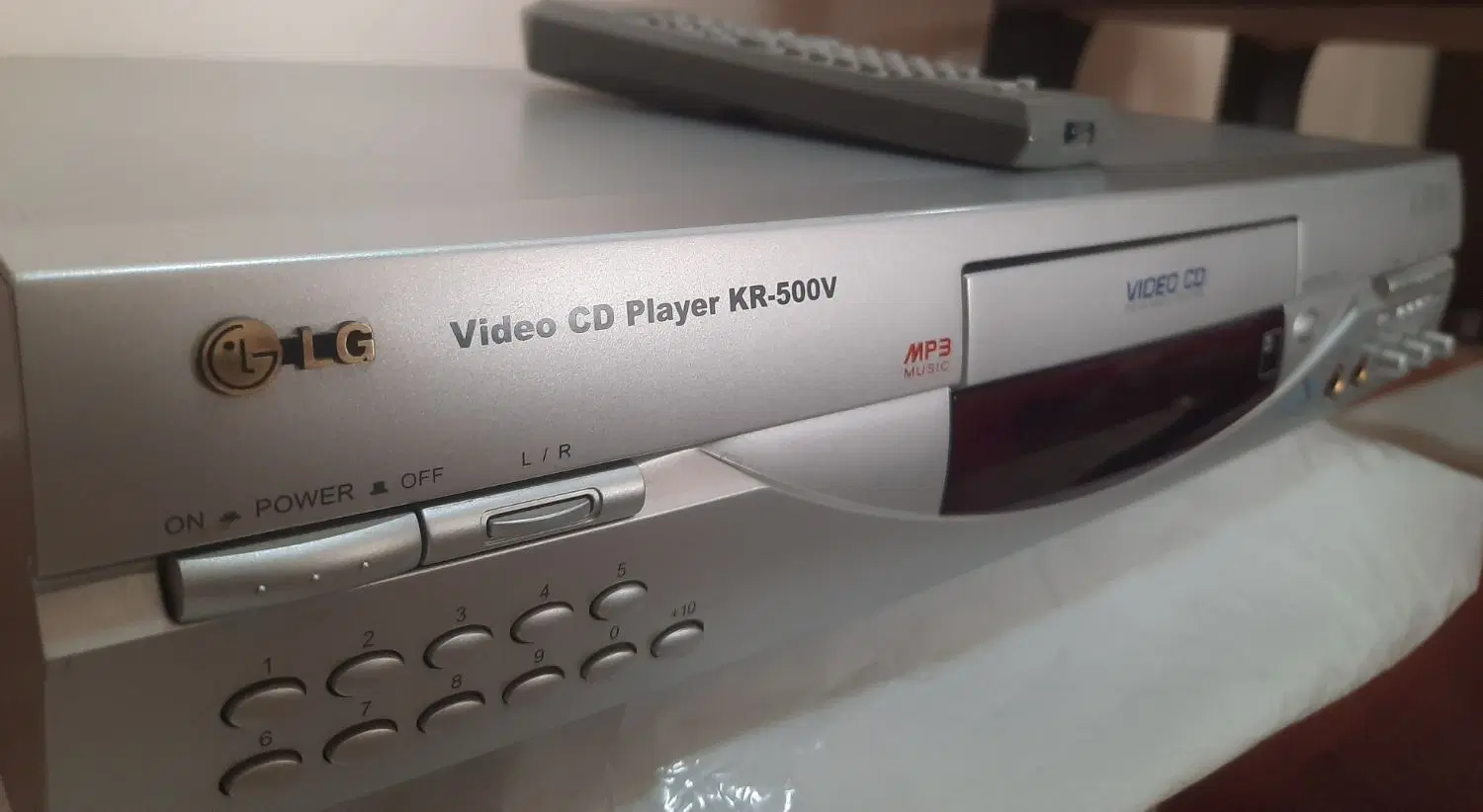 ویدئو سی دی LG همراه با کنترل|پخشکننده DVD و ویدیو|قم, بنیاد|دیوار