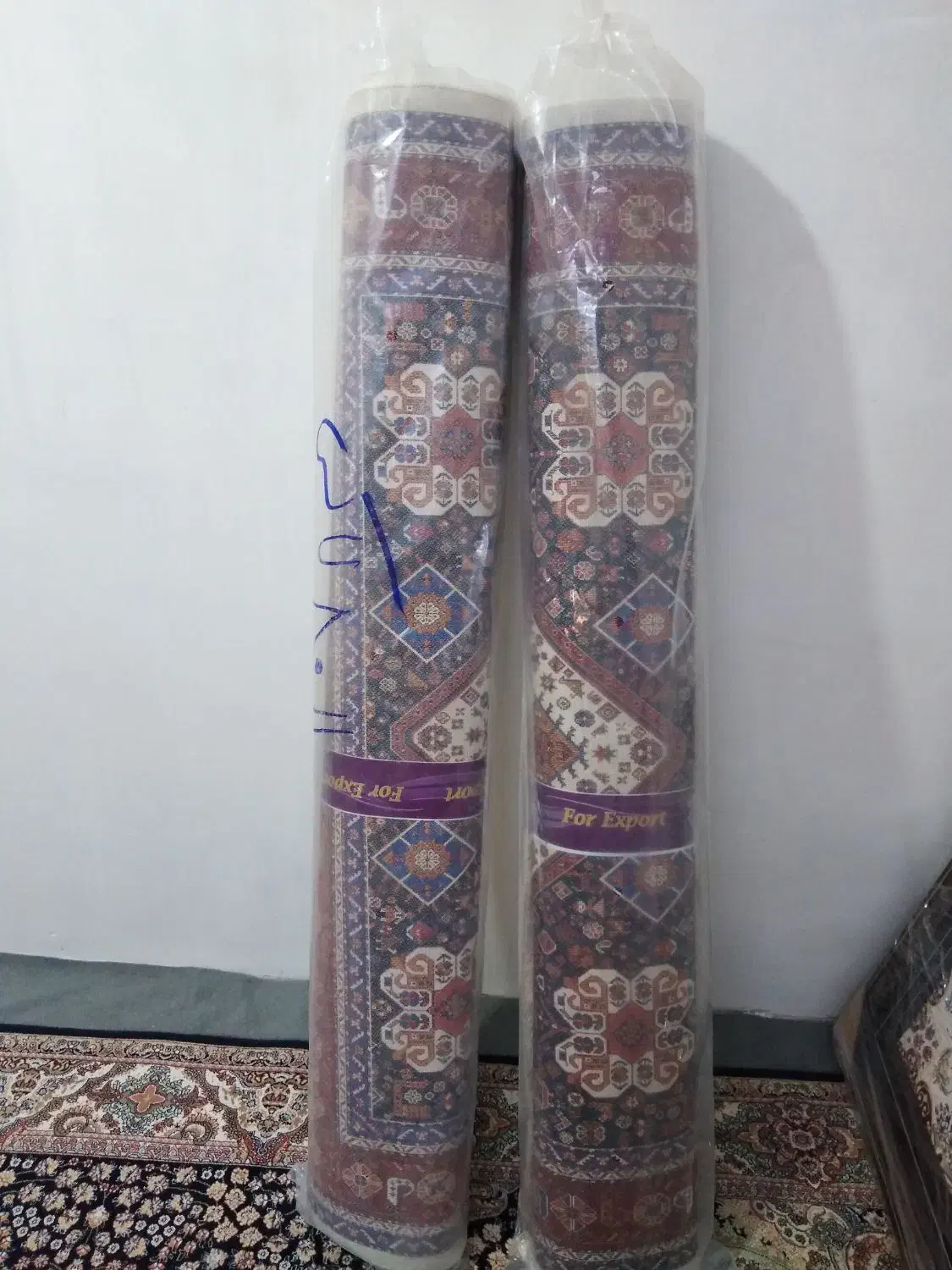 فرش 4 متری نو|فرش|صدرا-فارس, فاز ۲|دیوار