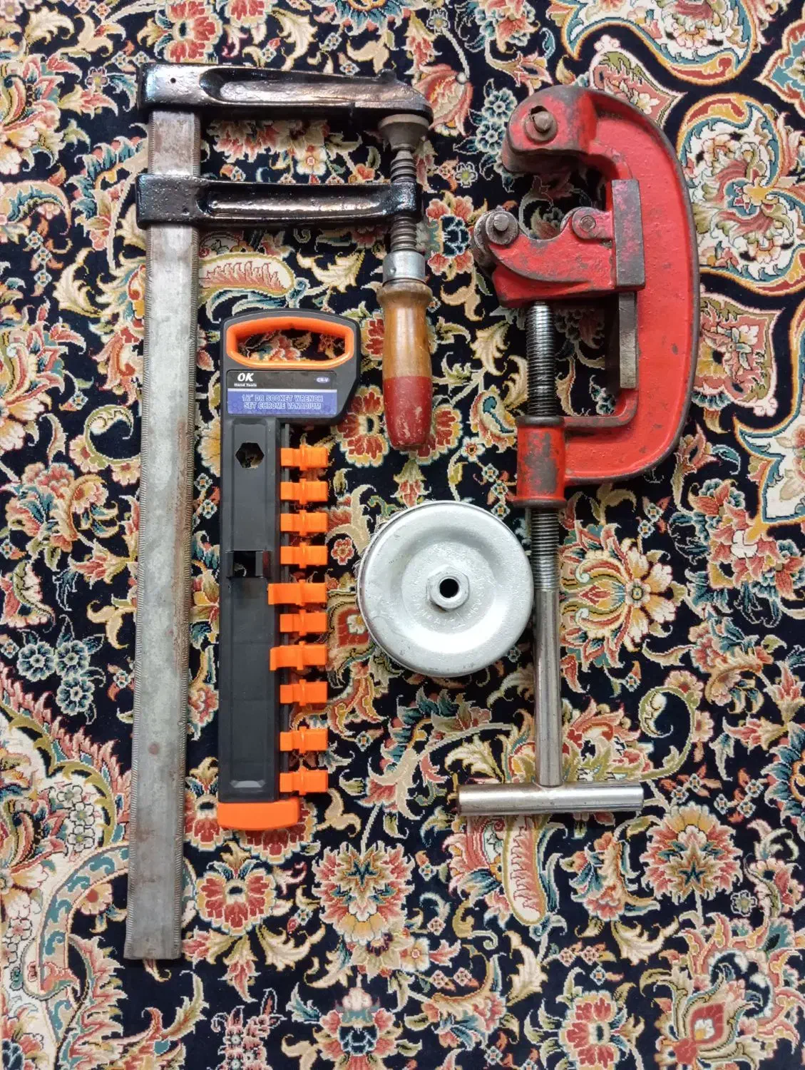 پیچ گیره نجاری ،برس سیمی گرد،آچار لوله بر|ابزارآلات|مشهد, صیاد شیرازی|دیوار