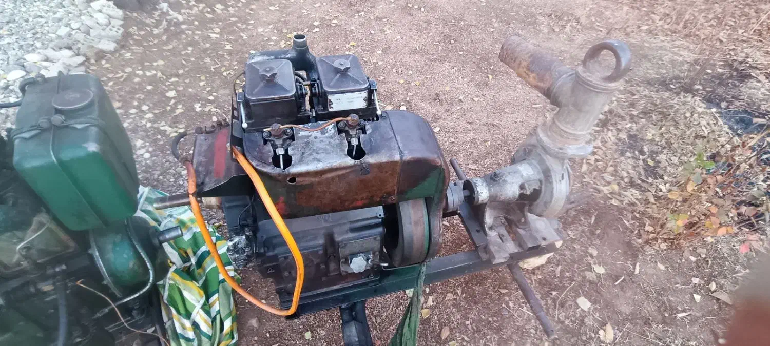 موتور دو پیستون هوا خنک|ماشین‌آلات صنعتی|سیلوانه, |دیوار