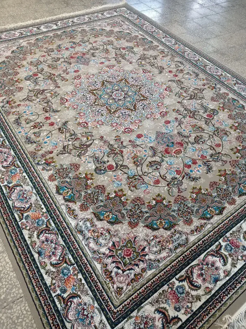 فرش ماهان با هر توان مالی صاحب فرش شوید|فرش|قائم‌شهر, |دیوار