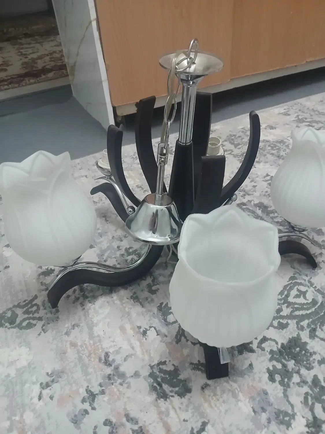 لوستر پنج شاخه|لوستر و چراغ آویز|شاهین‌شهر, طالقانی|دیوار