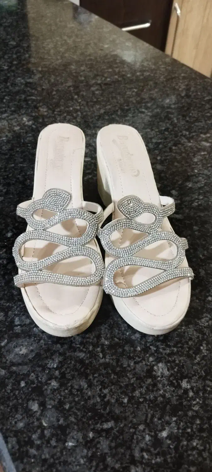 کفش درجه ۱ سایز ۳۸|کیف، کفش، کمربند|بوکان, |دیوار