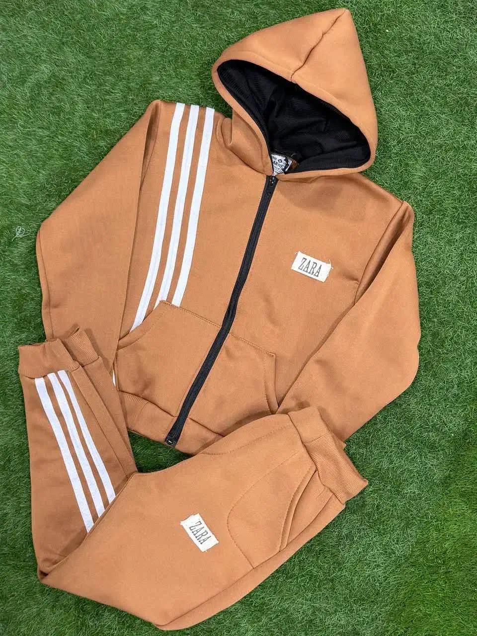 فروش انواع پوشاک بچگانه وشال وروسری مناسب|لباس|جهرم, |دیوار