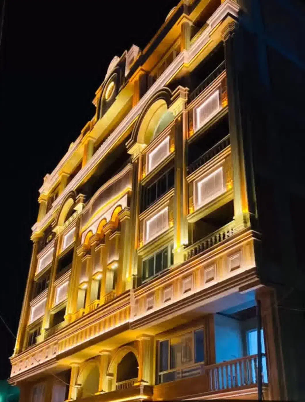 آپارتمان ۱۰۰متری دورفلکه مرکزی مینودشت|فروش آپارتمان|مینودشت, |دیوار