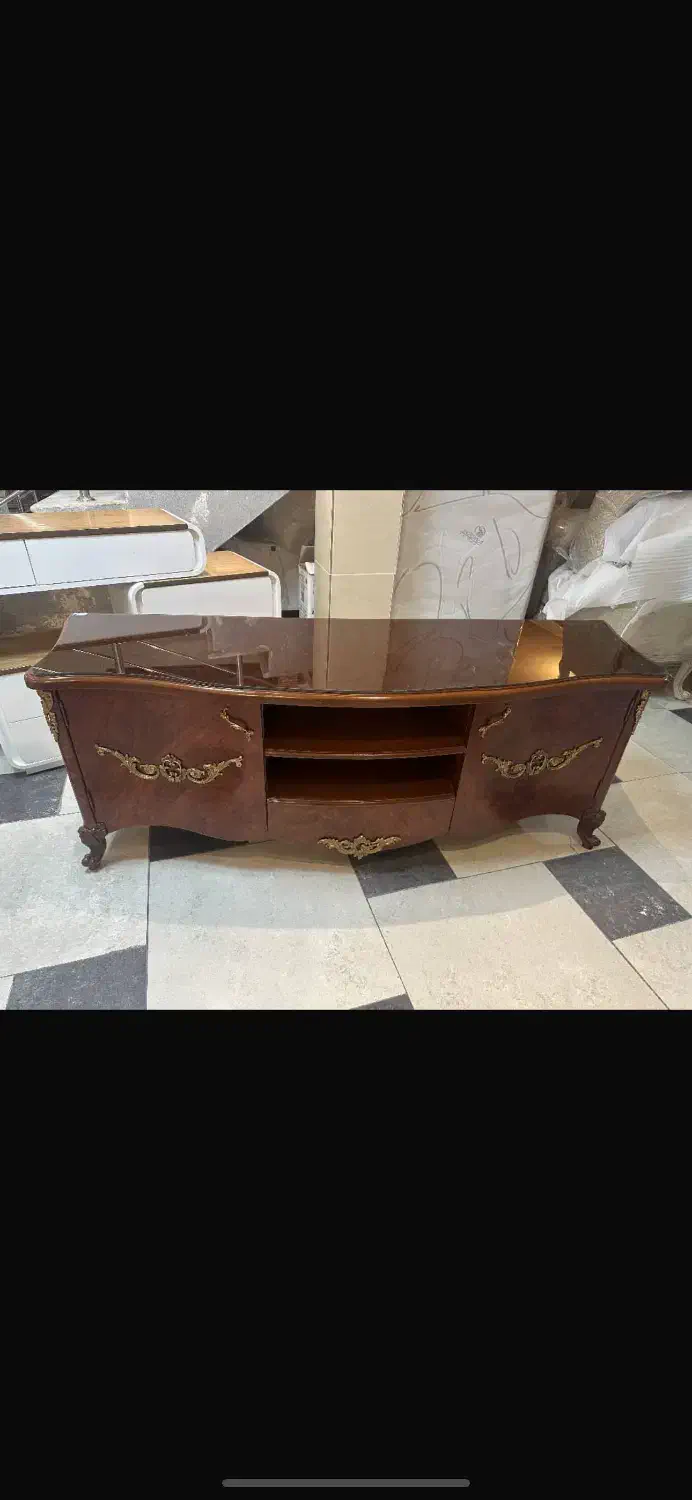 میزال‌یزی‌ت|بوفه، ویترین، کنسول|ماکو, |دیوار