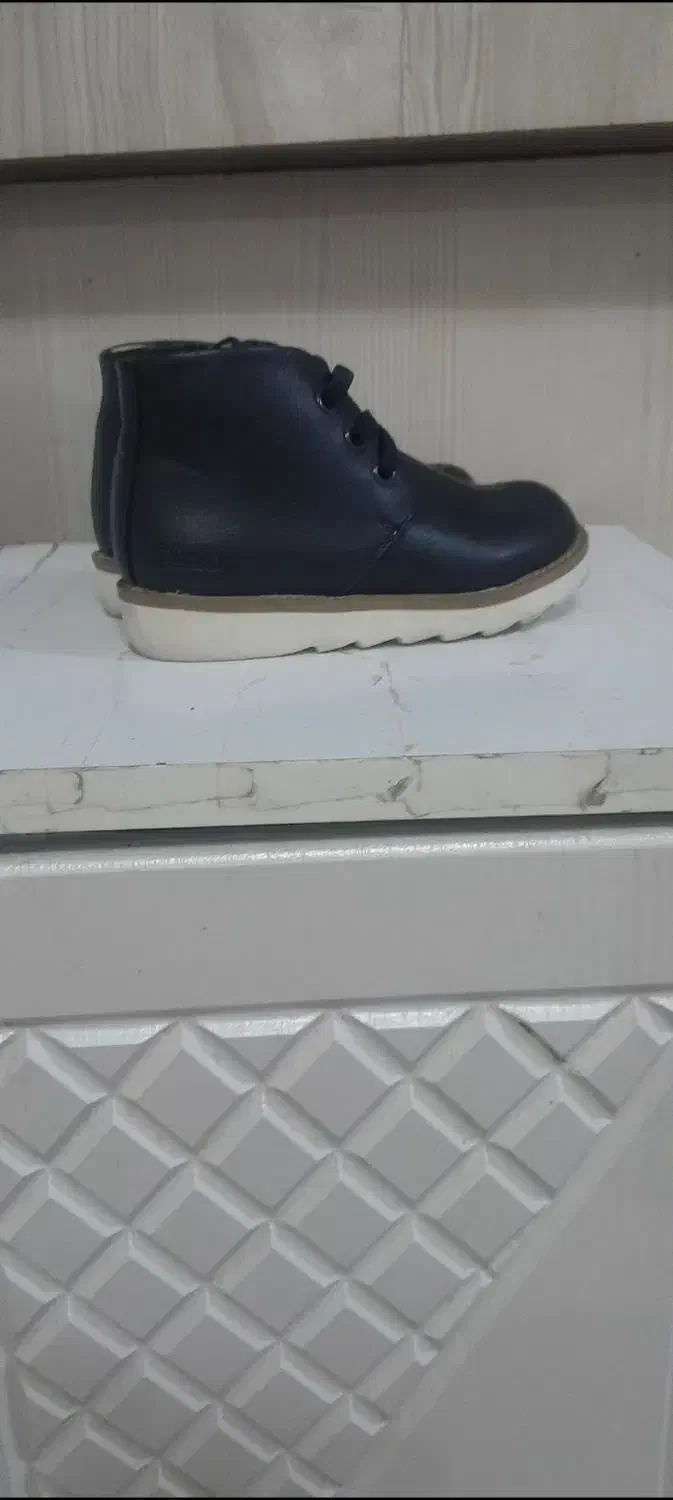 نیم بوت خارجی|کفش و لباس بچه|تهران, علم و صنعت|دیوار