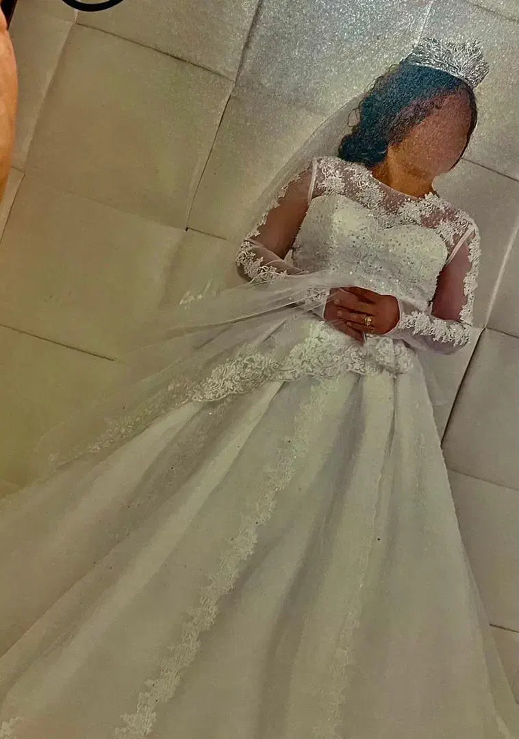 لباس عروس|لباس|تربتحیدریه, دیزقند|دیوار