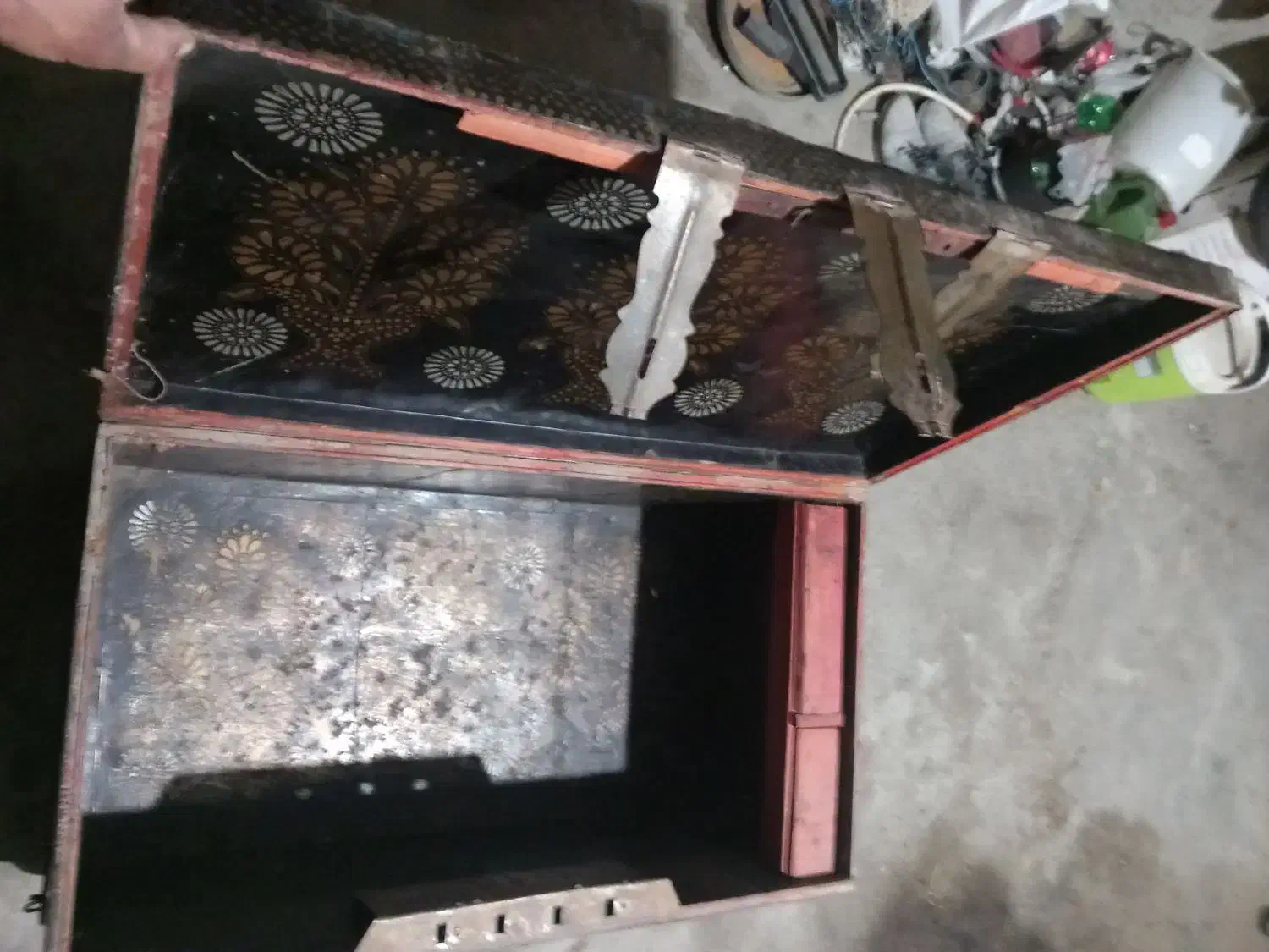 صندوق قدیمی بسیار تمیز|کلکسیون اشیاء عتیقه|بهشهر, |دیوار