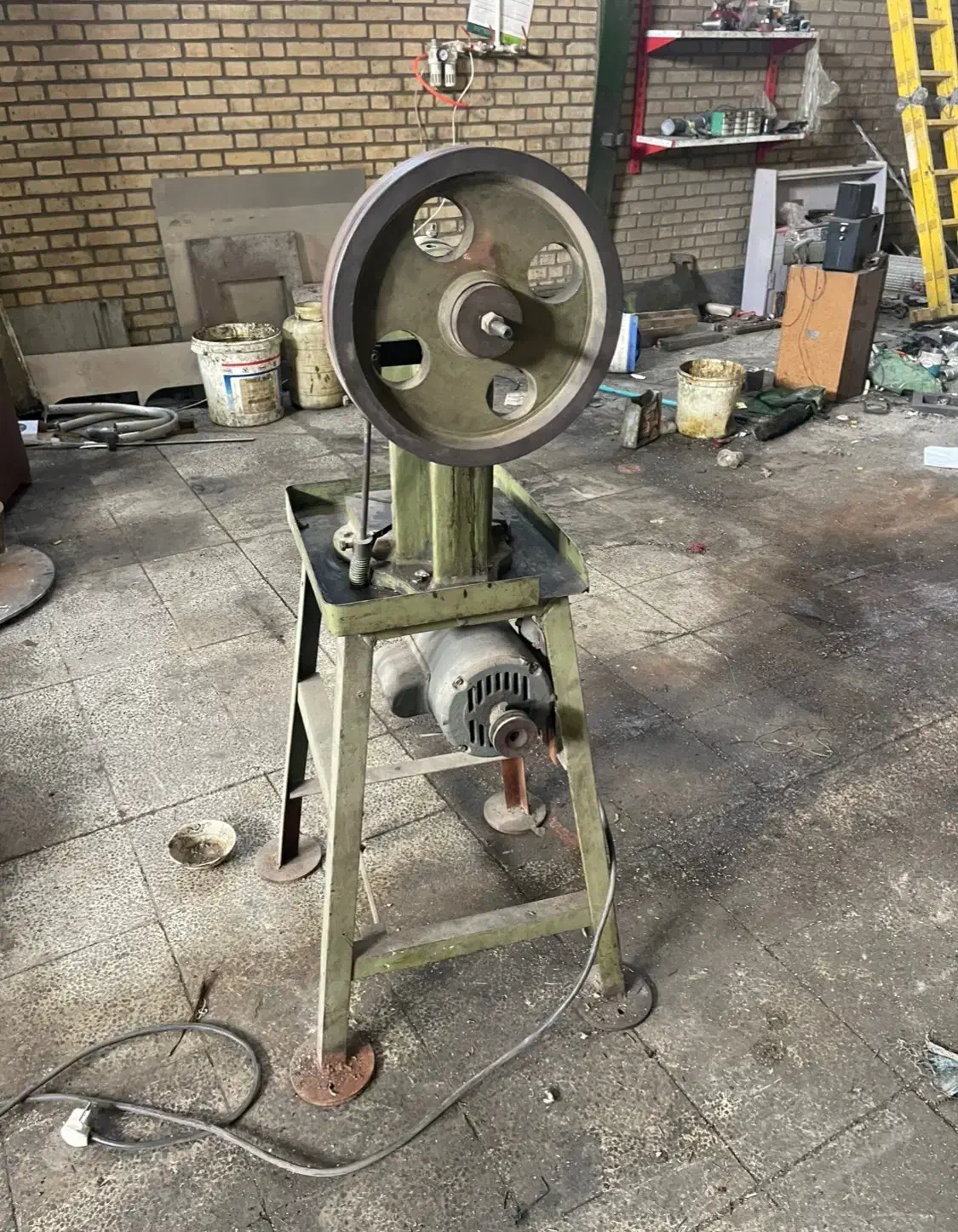 پرس ضربه ایی ۲ تن|ماشین‌آلات صنعتی|قم, خداکرم|دیوار