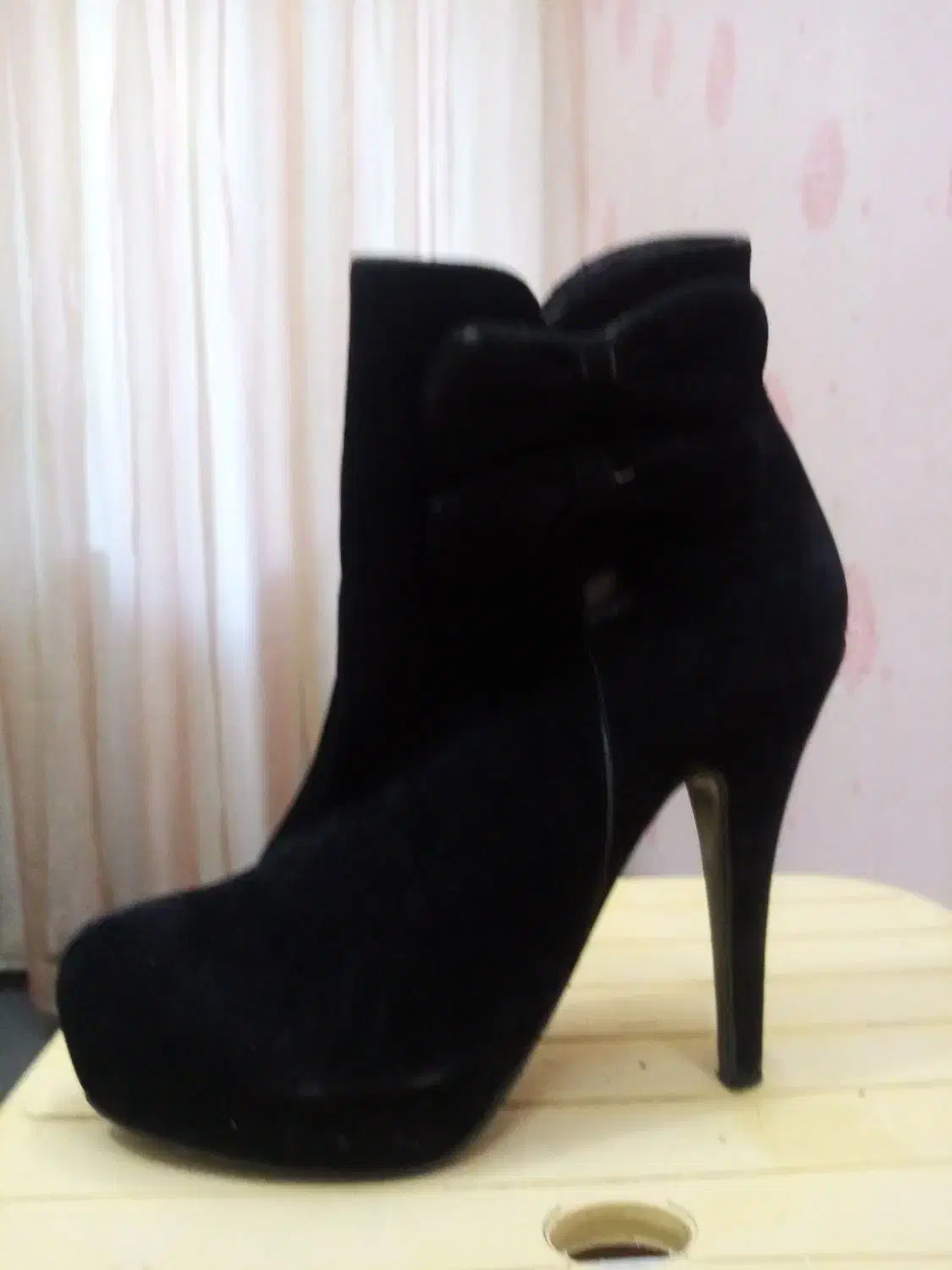 کفش|کیف، کفش، کمربند|شاهین‌شهر, مسکن مهر|دیوار