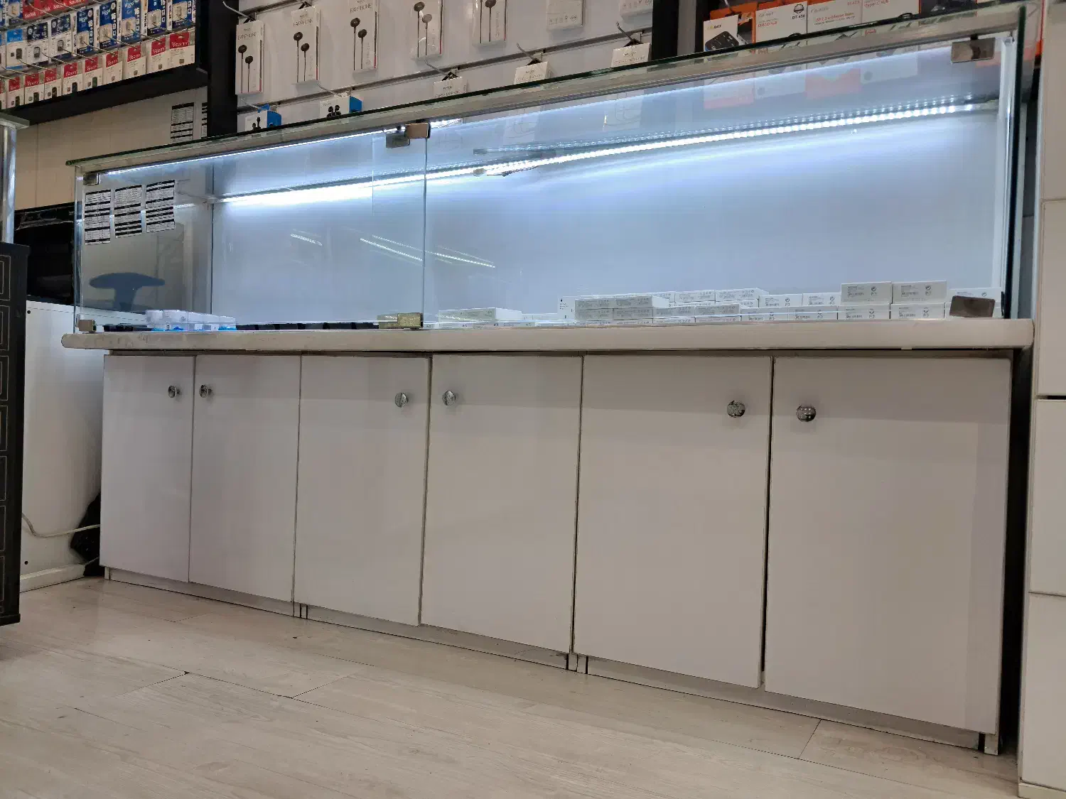 ویترین فروشگاه|فروشگاه و مغازه|تهران, یوسف‌آباد|دیوار