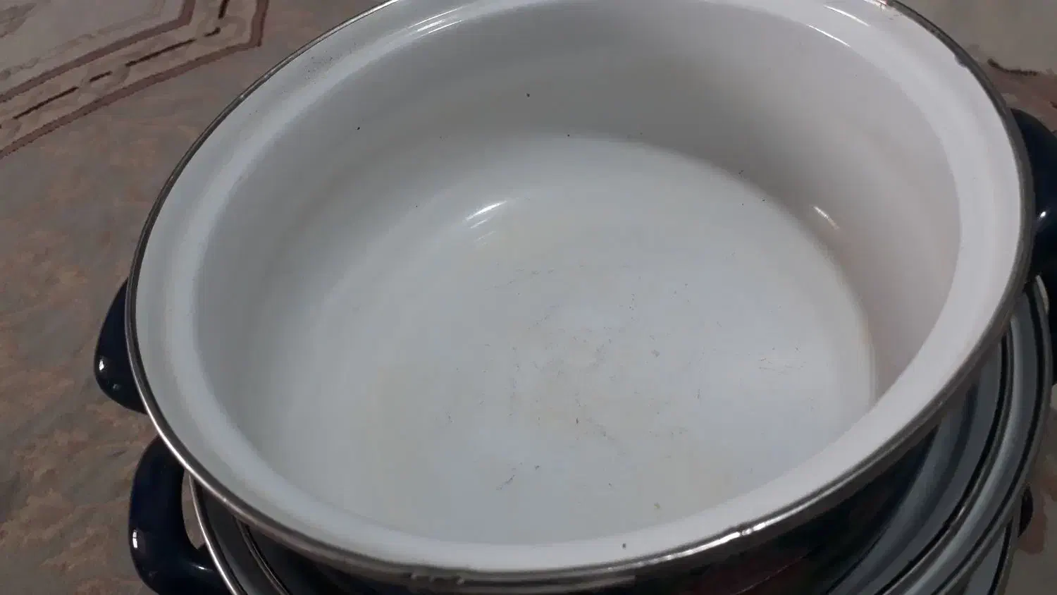 قابلمه لعاب قدیمی|ظروف پختوپز|خمین, |دیوار