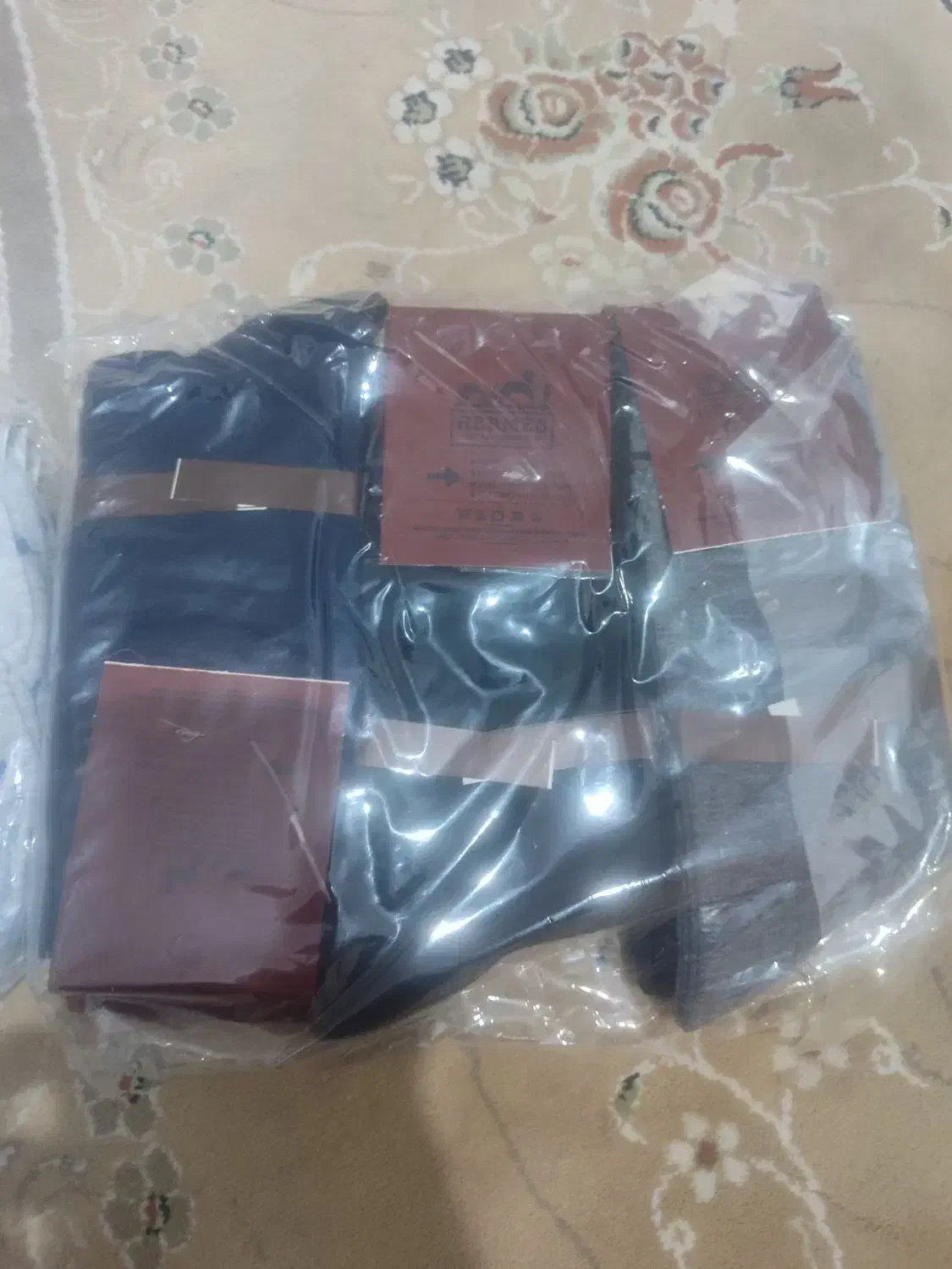 جوراب مردانه و زنانه به فروش میرسد|لباس|کلاله, |دیوار