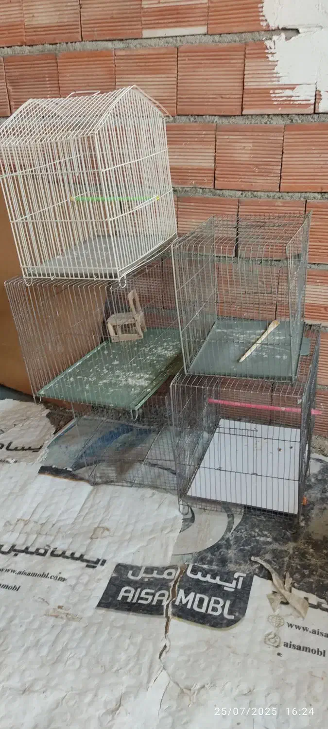۵عدد قفس صحیح و سالم معاوضه با کبوتر هرچی|لوازم جانبی حیوانات|اردبیل, |دیوار