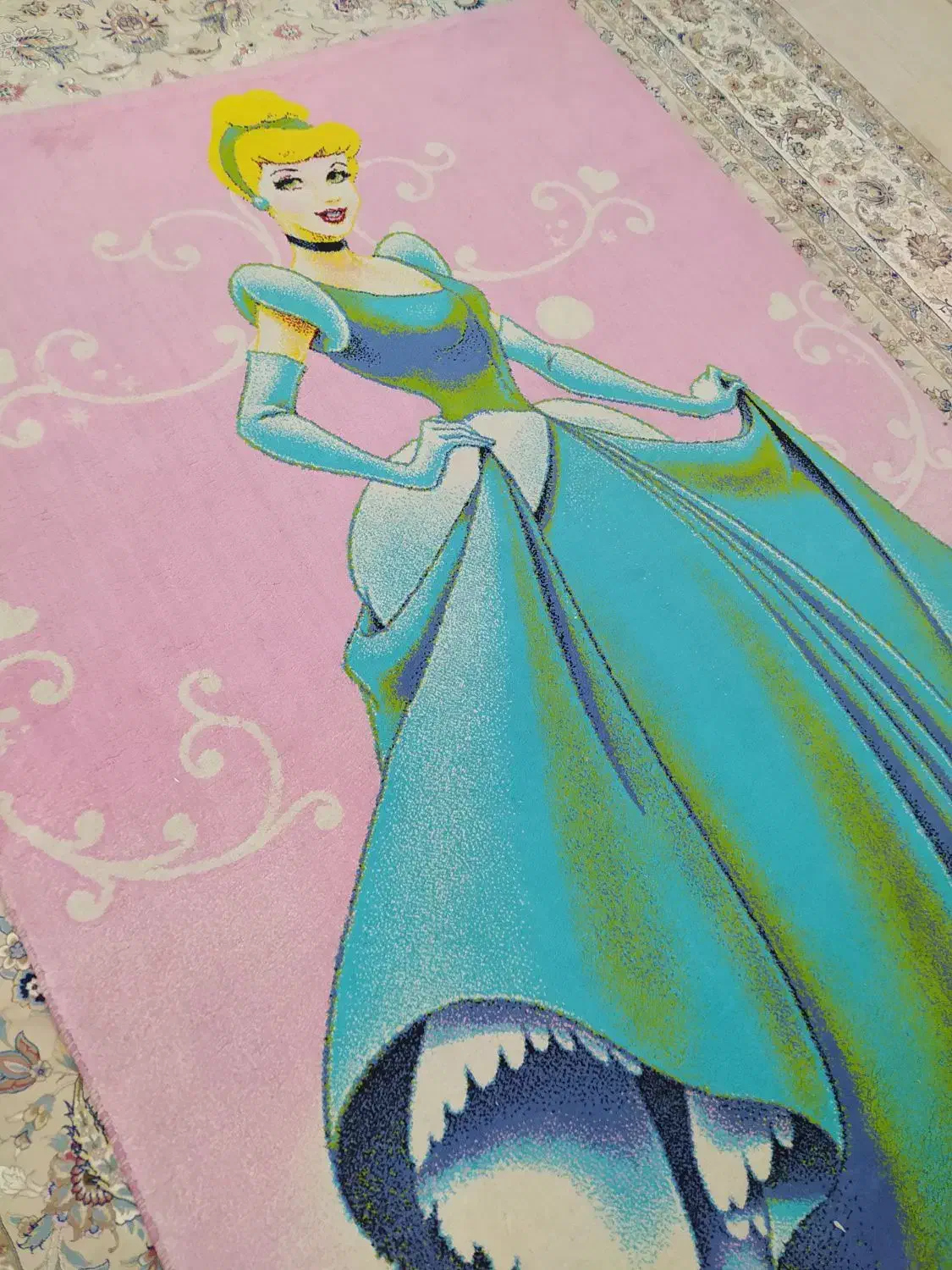 فرش دخترانه سیندرلا|فرش|زنجان, |دیوار