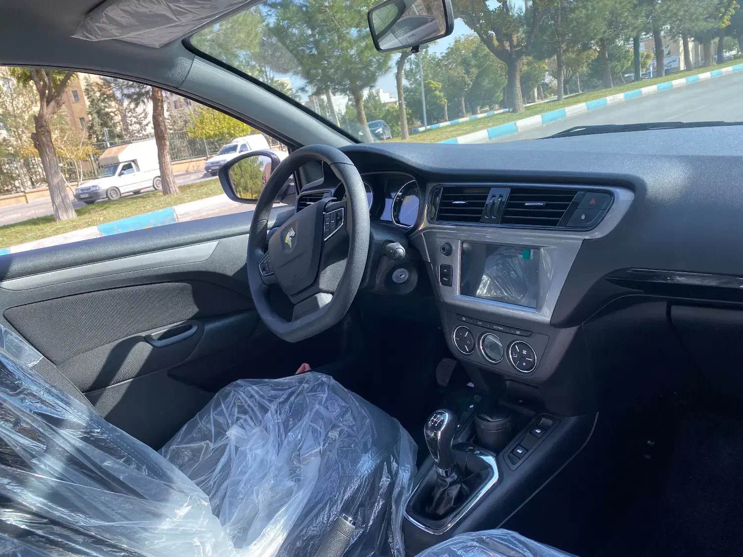 فروش تارا|خودرو سواری و وانت|همدان, |دیوار