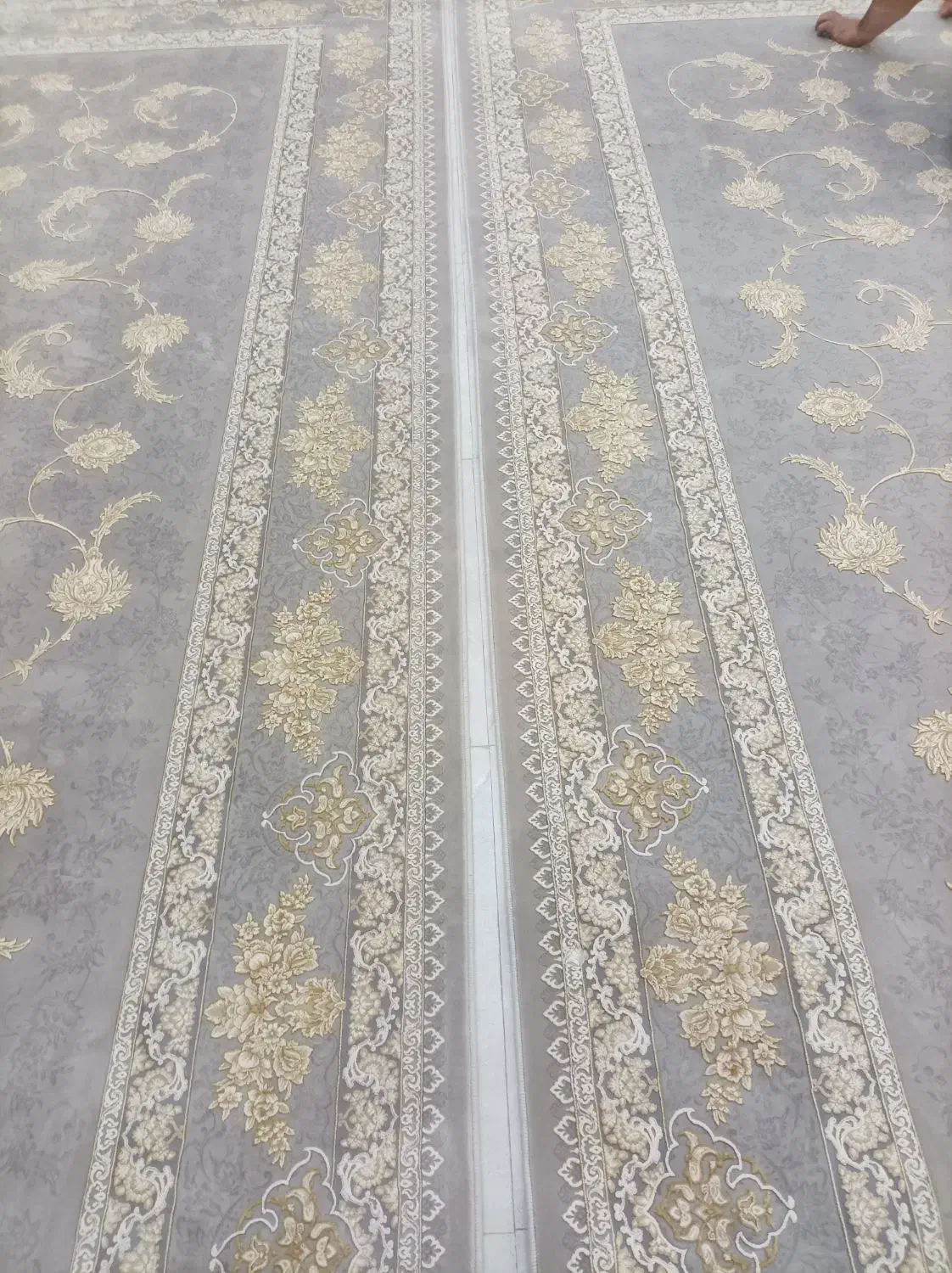 فرش ۱۲۰۰ شانه برجسته ۱۲متری|فرش|نسیم‌شهر, |دیوار