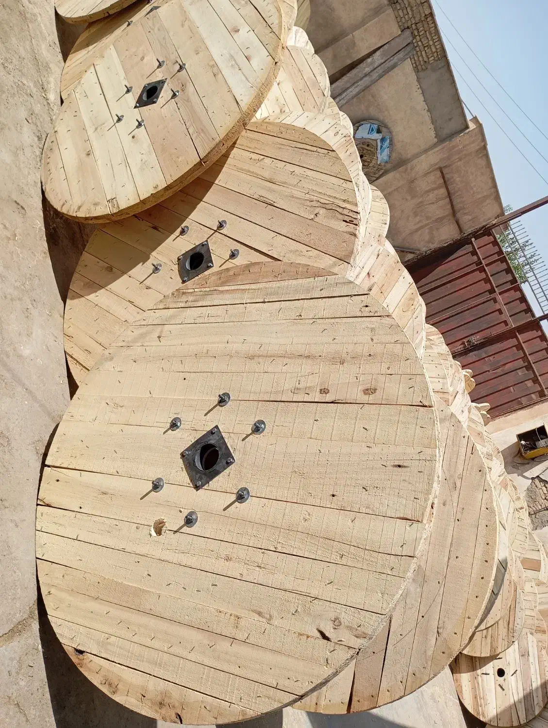 تولید کننده قرقره های چوبی|عمده‌فروشی|پاکدشت, پاکدشت (مامازند)|دیوار